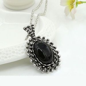 Statement Jewelry Chain Necklace with Big Pendant